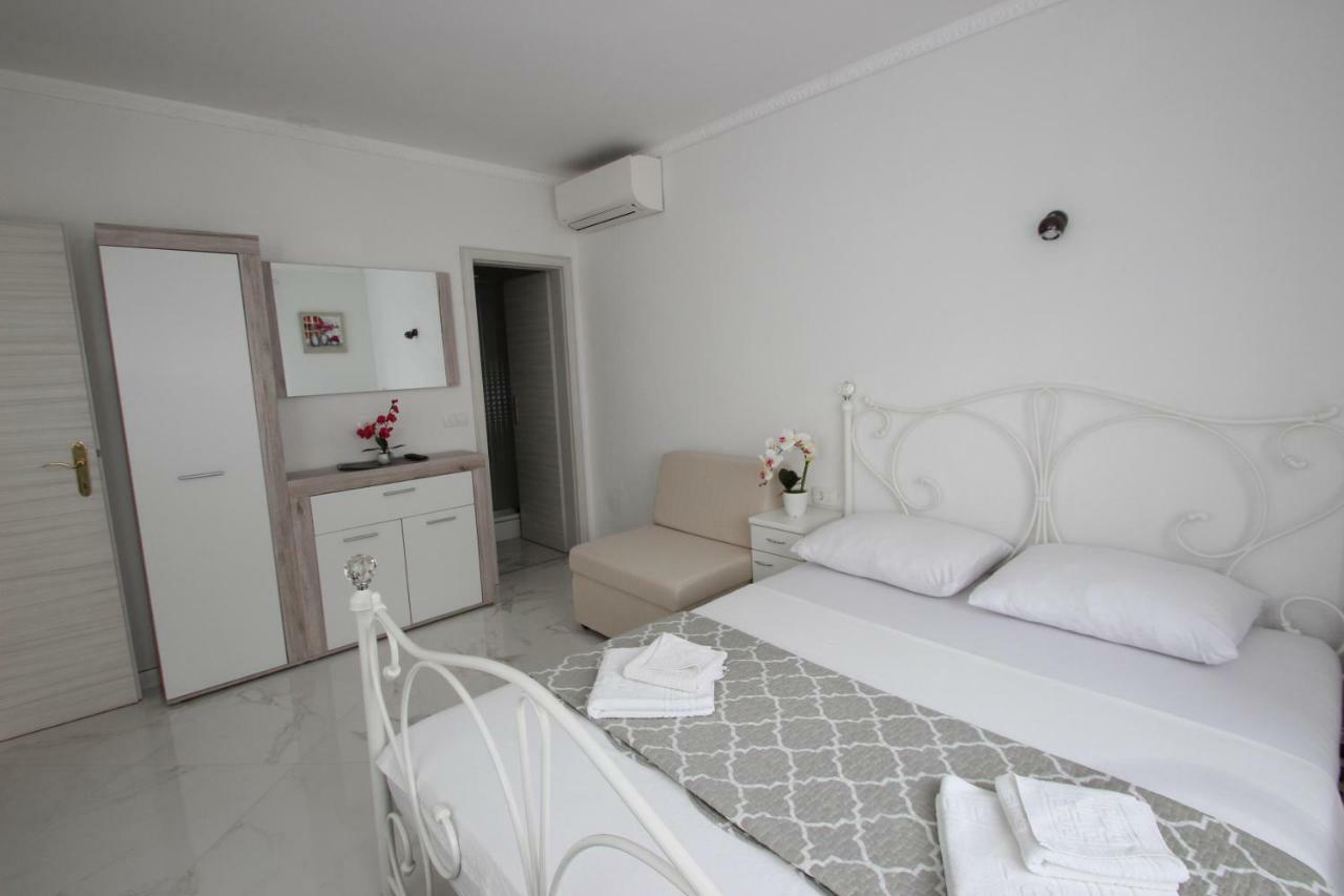 Bed & Breakfast Emmina 3*